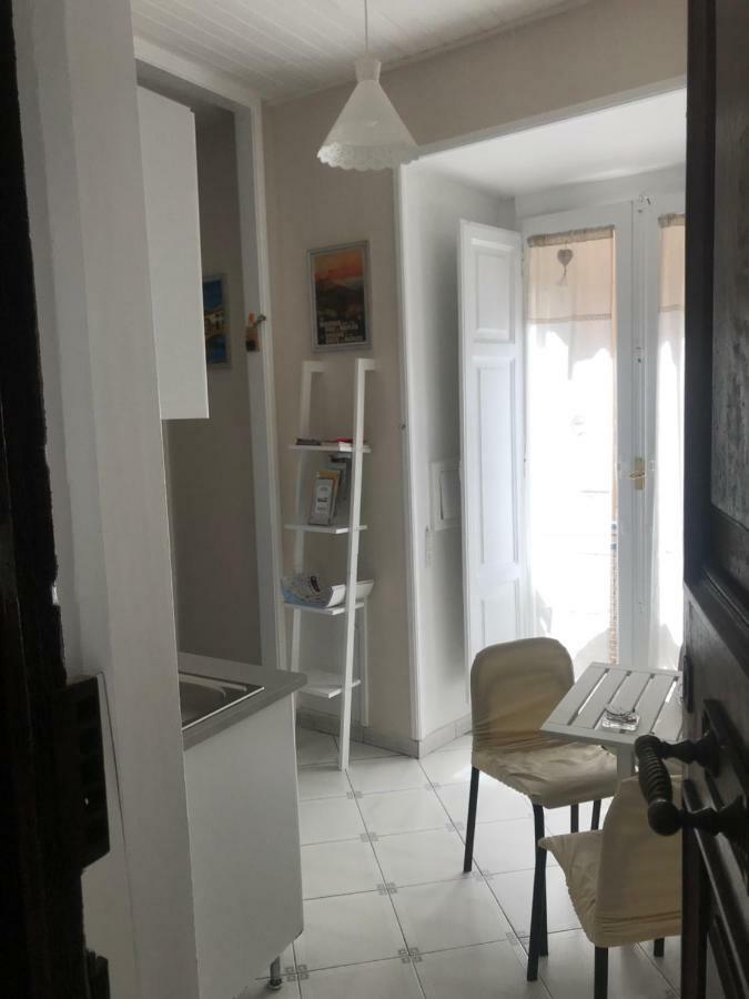 Borgo Santa Lucia Apartment Naples Exterior photo